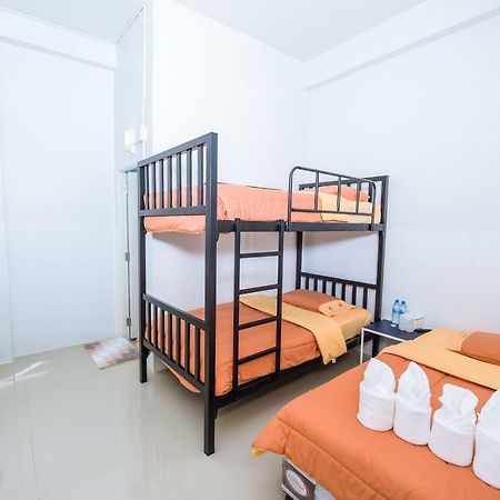 Nadpob Mansion Hotel Surat Thani Buitenkant foto