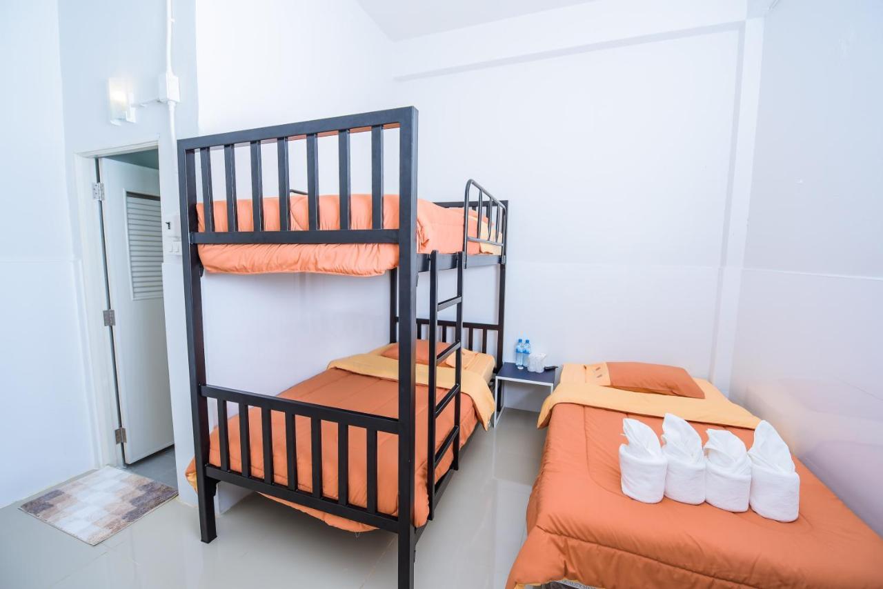 Nadpob Mansion Hotel Surat Thani Buitenkant foto