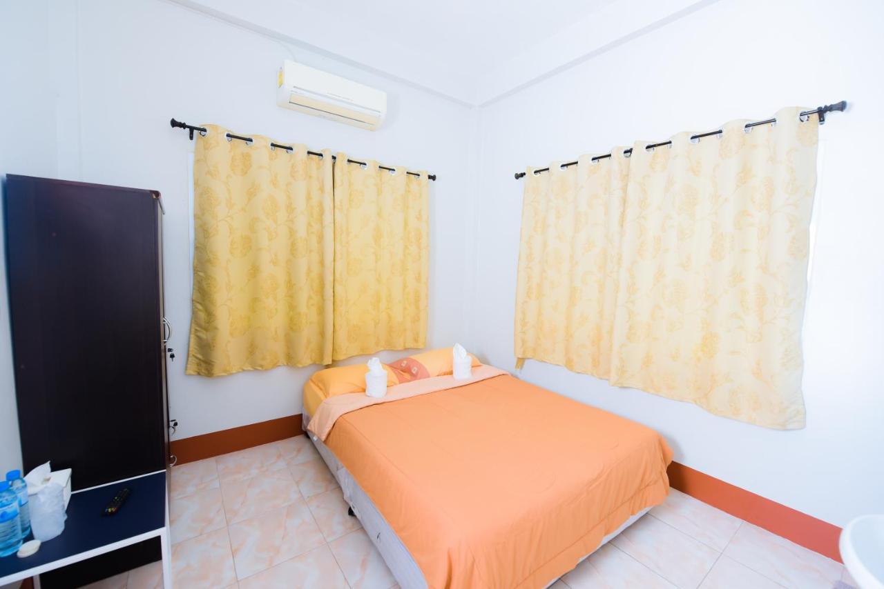 Nadpob Mansion Hotel Surat Thani Buitenkant foto