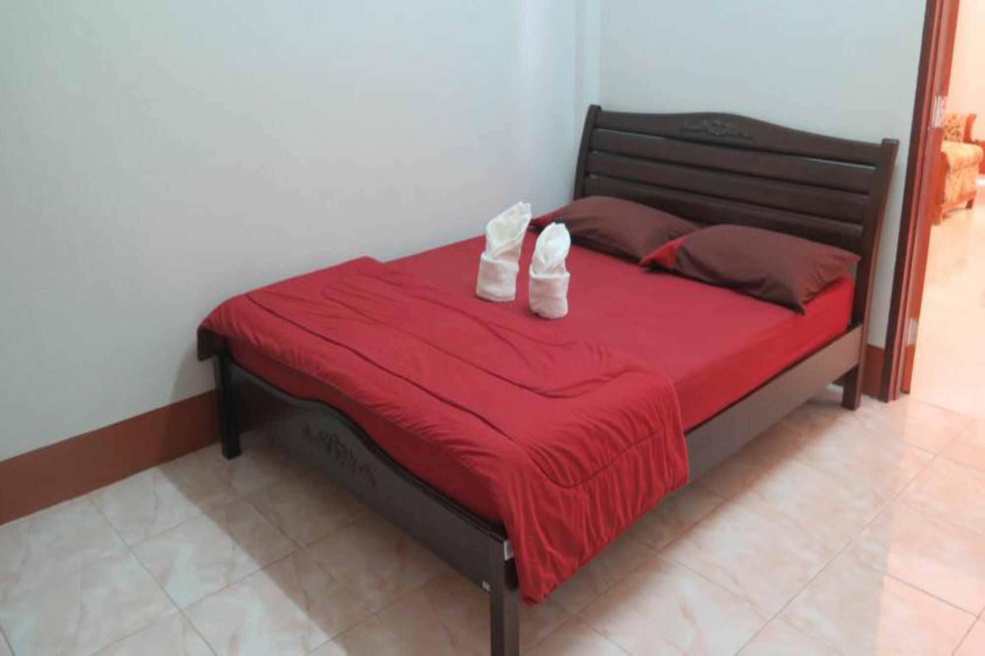Nadpob Mansion Hotel Surat Thani Buitenkant foto